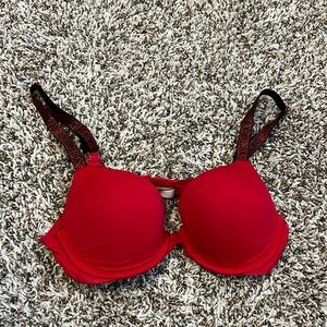 Victoria’s Secret bra